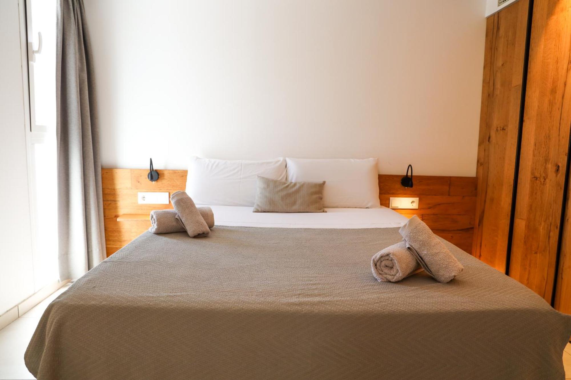 Cala Vadella Beachwalk Suites Стая снимка