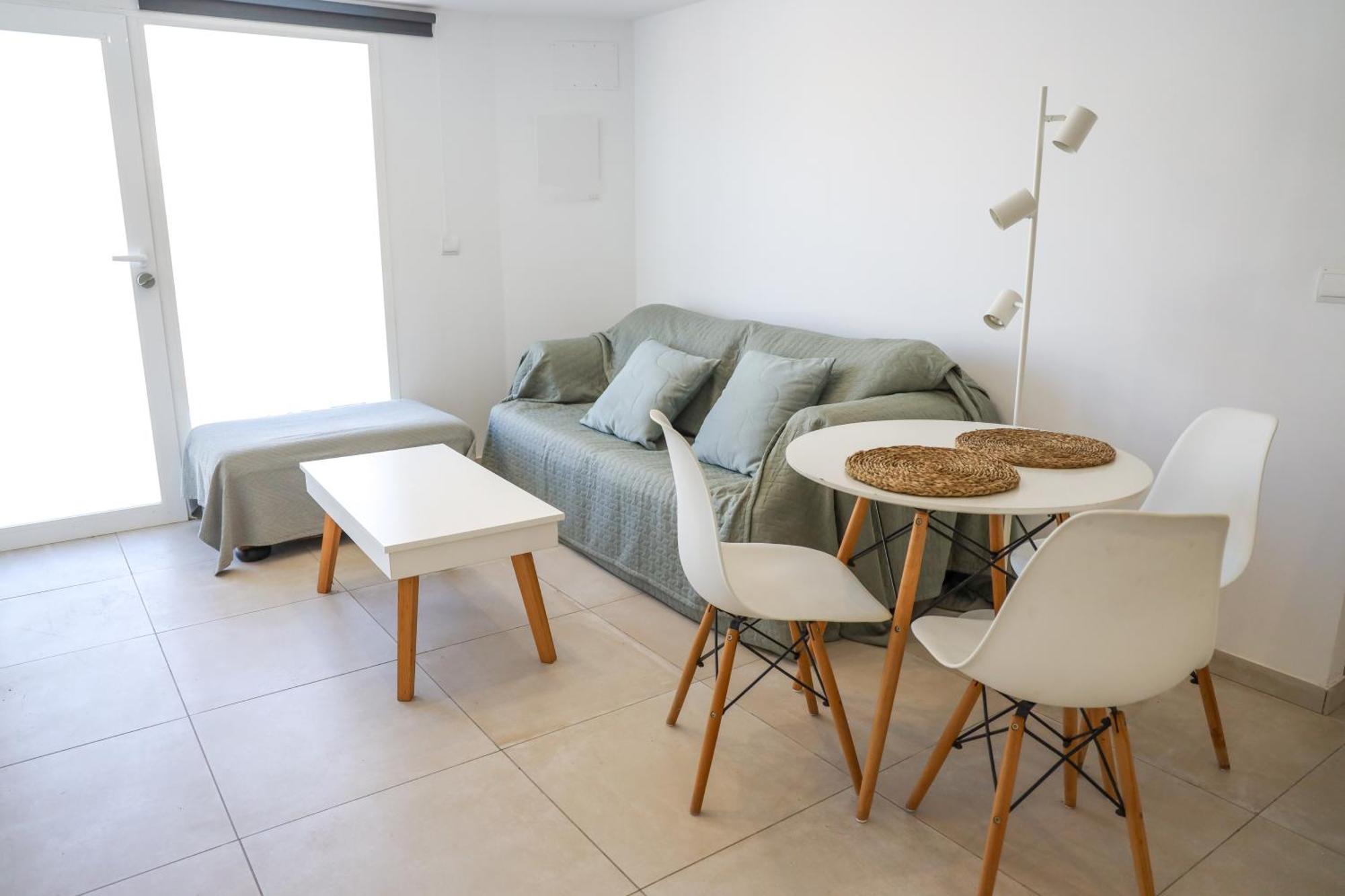 Cala Vadella Beachwalk Suites Стая снимка