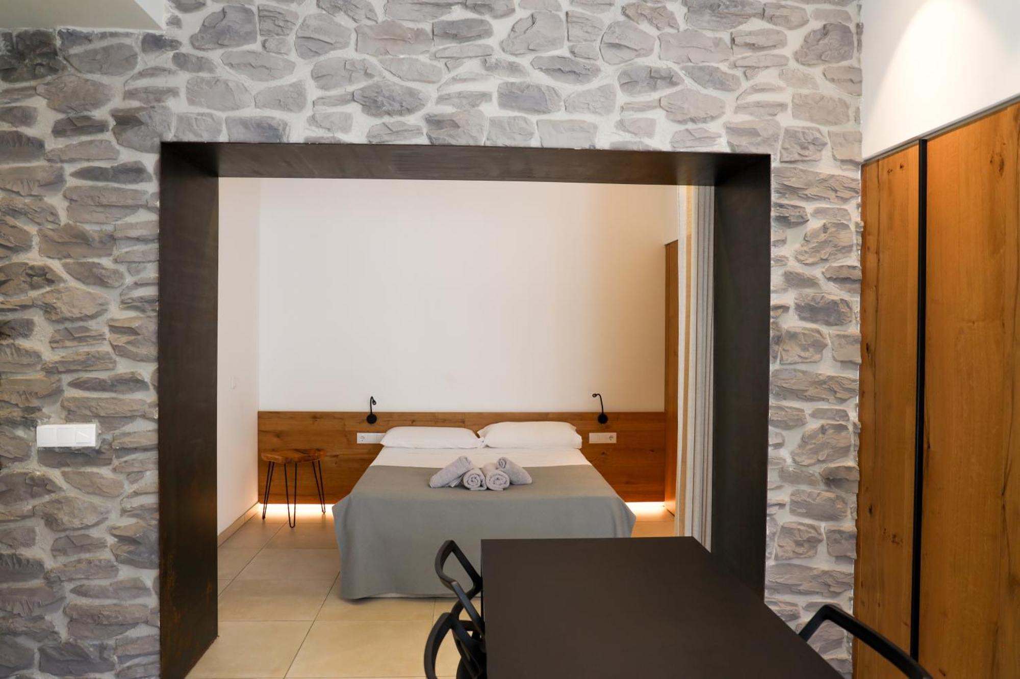 Cala Vadella Beachwalk Suites Стая снимка